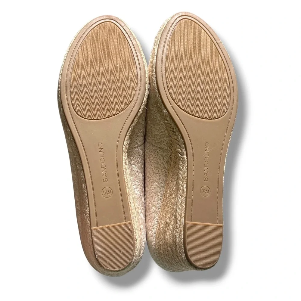 Bandolino Womens Nuri Cream Embroidered Peep Toe Espadrille Wedge Shoes Sz 9.5M